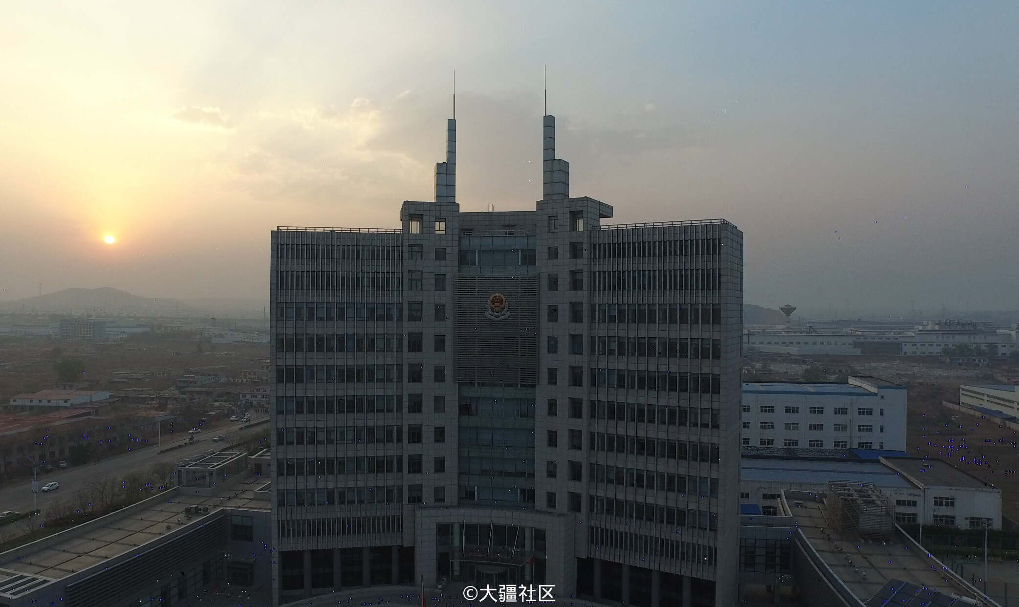 精灵3拍摄视频出现好多闪烁的亮点,不是噪点!