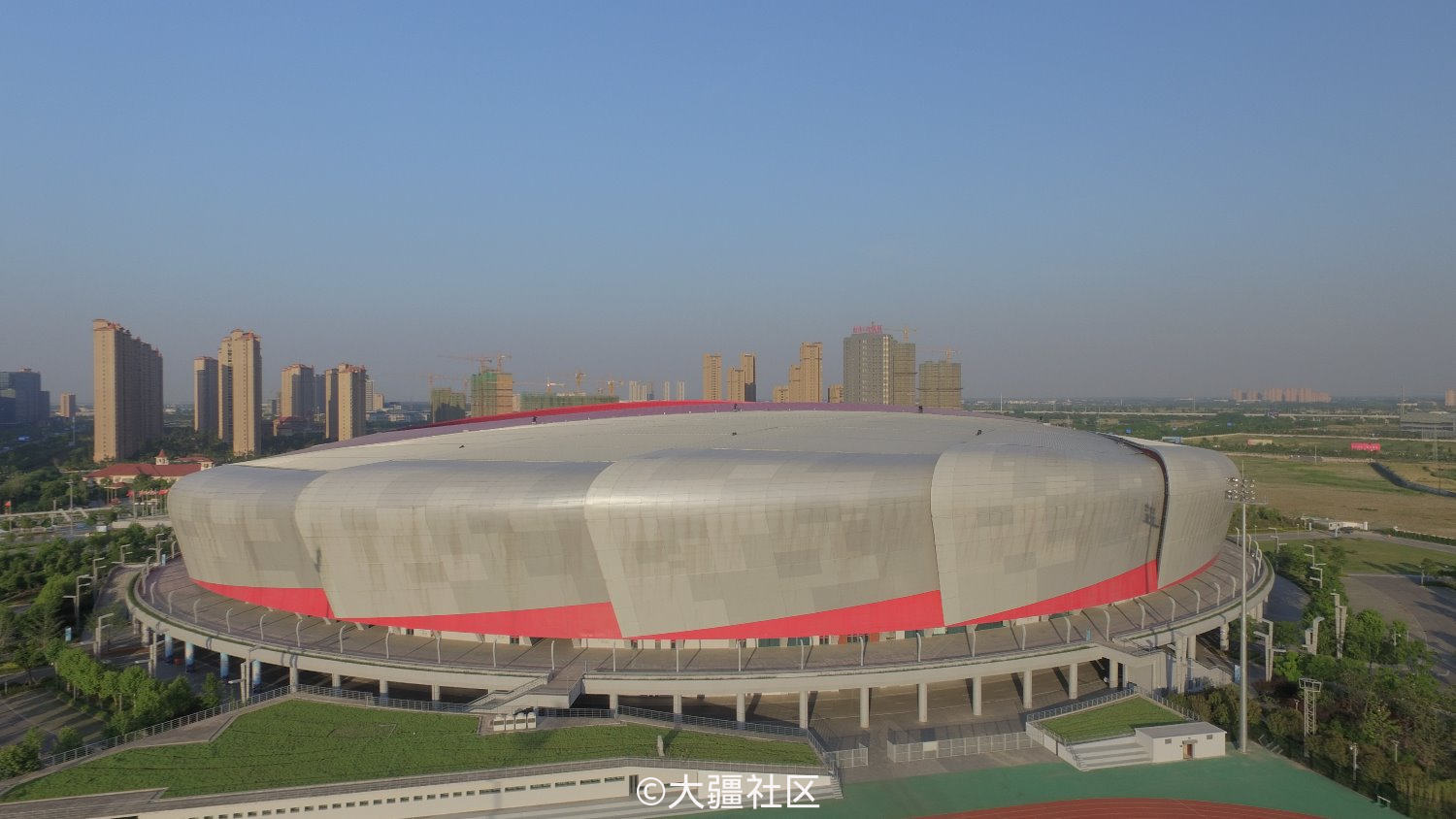 精灵3P,调色会有白色密麻噪点请问怎么解决