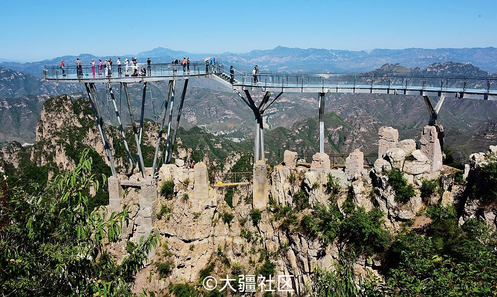 狼牙山玻璃栈道