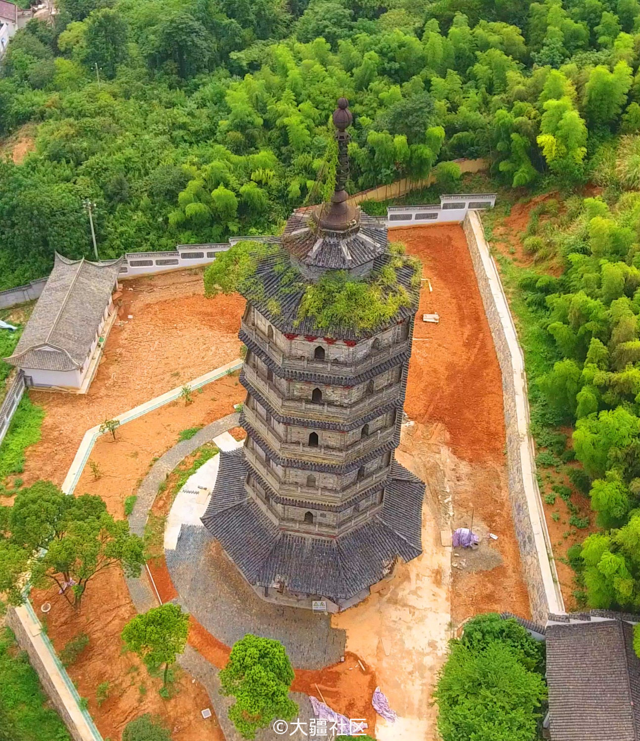 航拍泾县水西寺塔(北宋)