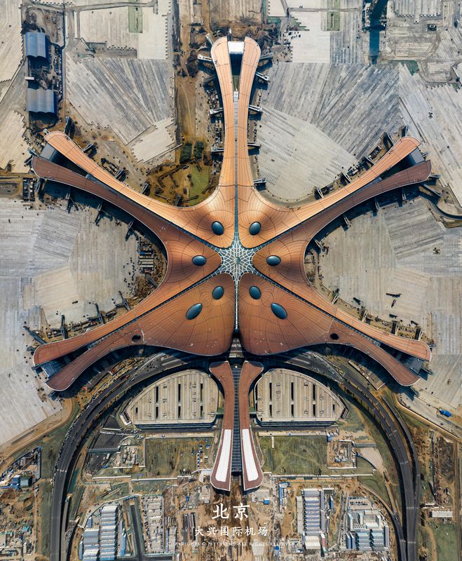 北京大兴新机场航拍俯视.jpg