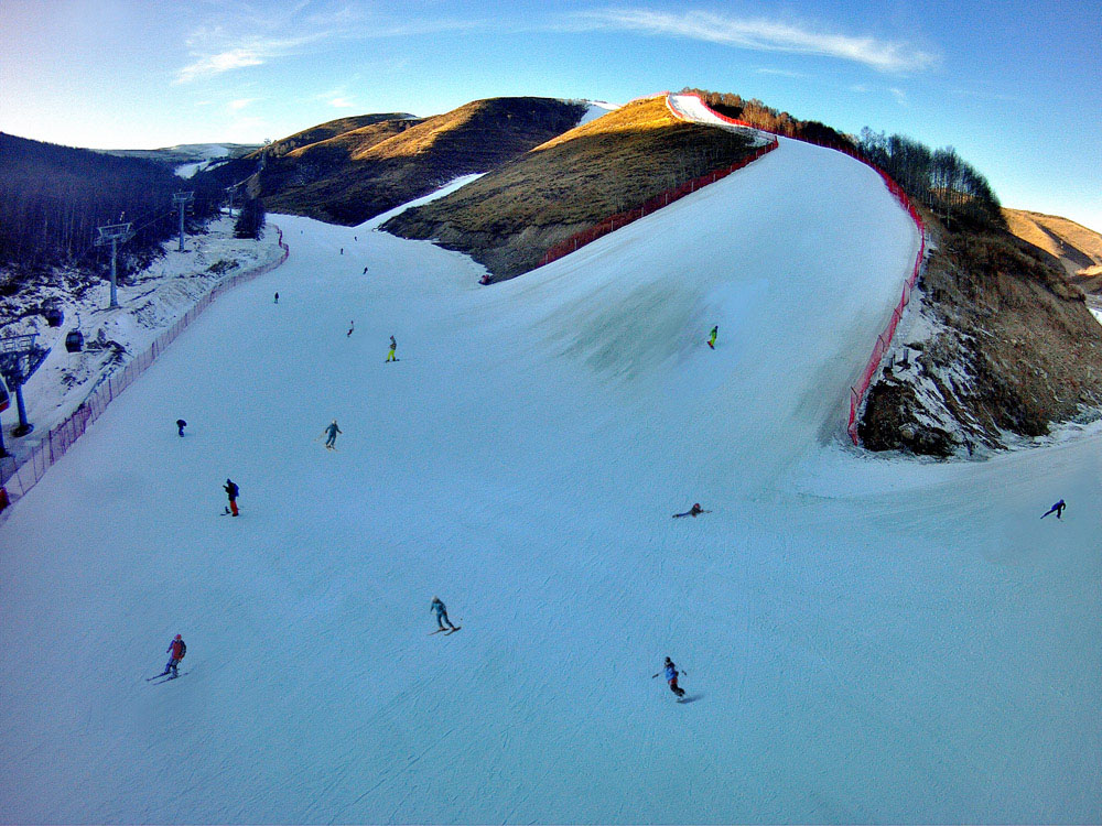 冬奥会滑雪场地在哪里图片