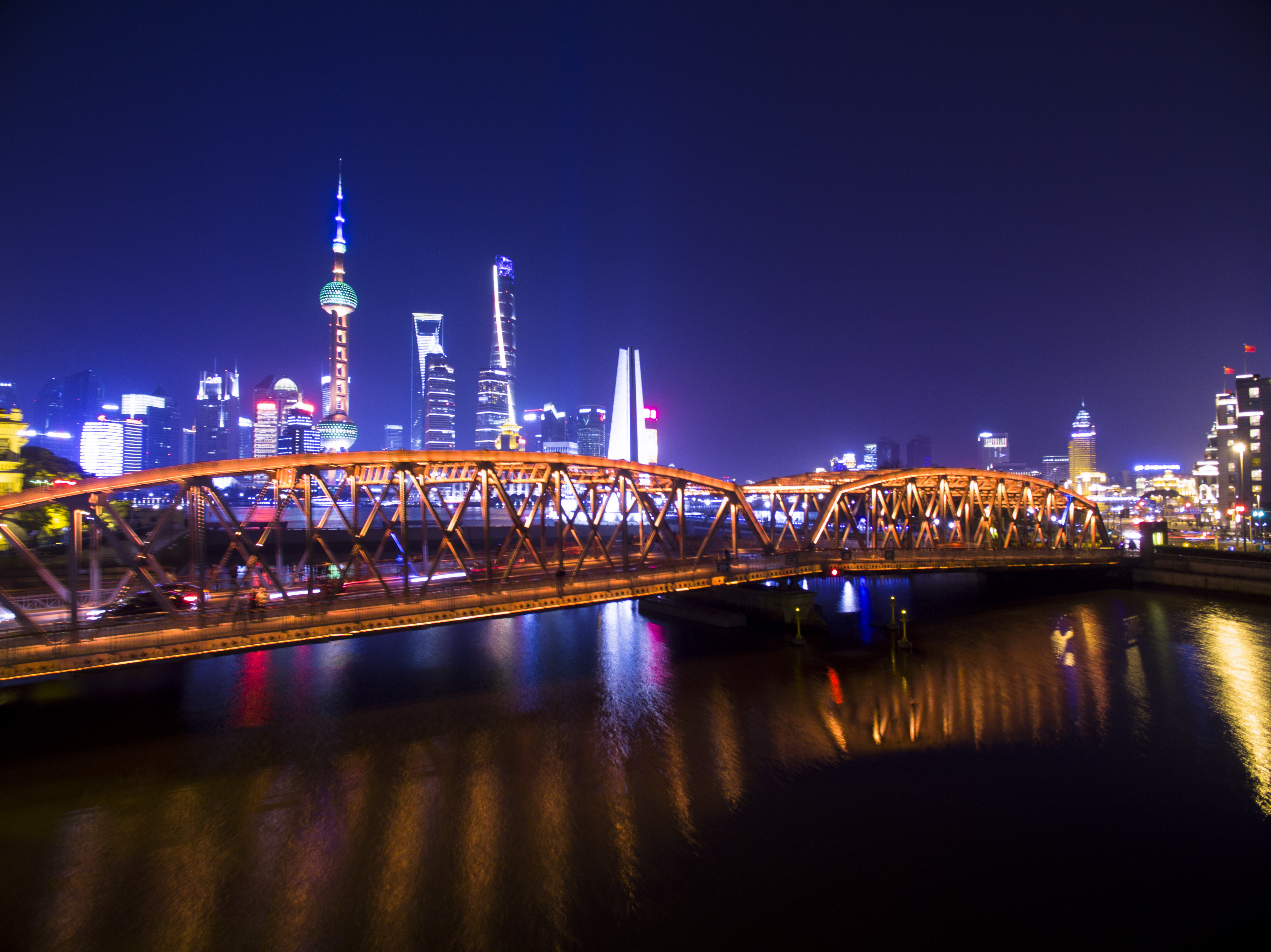 大年初五夜航上海外白渡桥